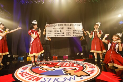 ニューシングル「MEGRRY GO ROUND」の発売とリリース記念イベントの日程を発表するばってん少女隊。(撮影:濱本英介)