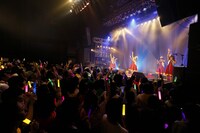 ばってん少女隊「ばってん少女隊の、田舎娘2nd～カユい所まで手を届け鯛ツアー」福岡・DRUM LOGOS公演の様子。（撮影：濱本英介）