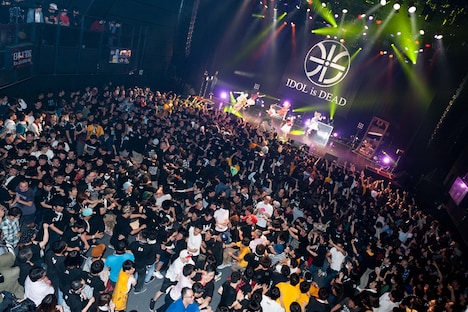 BiS「IDOL is DEAD」の様子。(Photo by Jumpei Yamada)