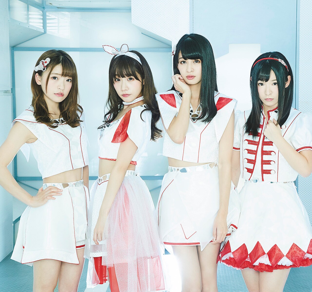 DEAR KISSが「TIF」のステージで踊るリゼクリニック新テレビCM