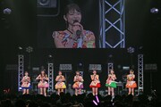 Juice=Juice「Juice=Juice LIVE AROUND 2017 ～World Tour→J=J Day Special～」東京・Zepp DiverCity TOKYO公演の様子。（提供：アップフロント）