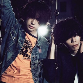 米津玄師×菅田将暉、コラボ曲の制作現場記録した映像公開