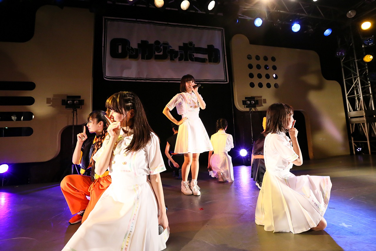 コラボレーションするロッカジャポニカとDEVIL NO ID。（撮影：笹森健一）