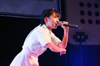 内山あみ（ロッカジャポニカ）（撮影：笹森健一）