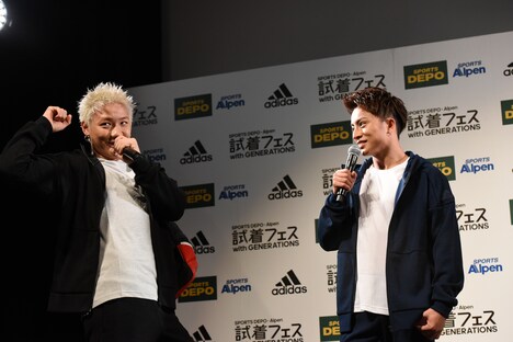 左から小森隼、白濱亜嵐。