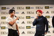 左から数原龍友、中務裕太。
