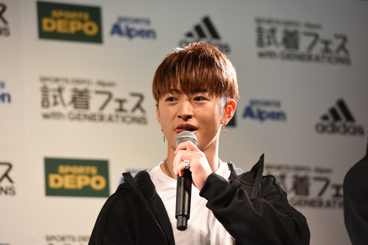 佐野玲於