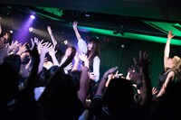 ゆくえしれずつれづれ「子子子脱退LIVE」の様子。（撮影：関上貴也）