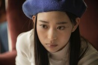 阪本奨悟「恋と嘘 ～ぎゅっと君の手を～」ミュージックビデオのワンシーン。