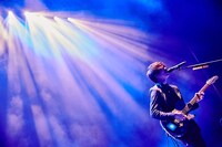 川谷絵音（Vo, G）（撮影：井手康郎）