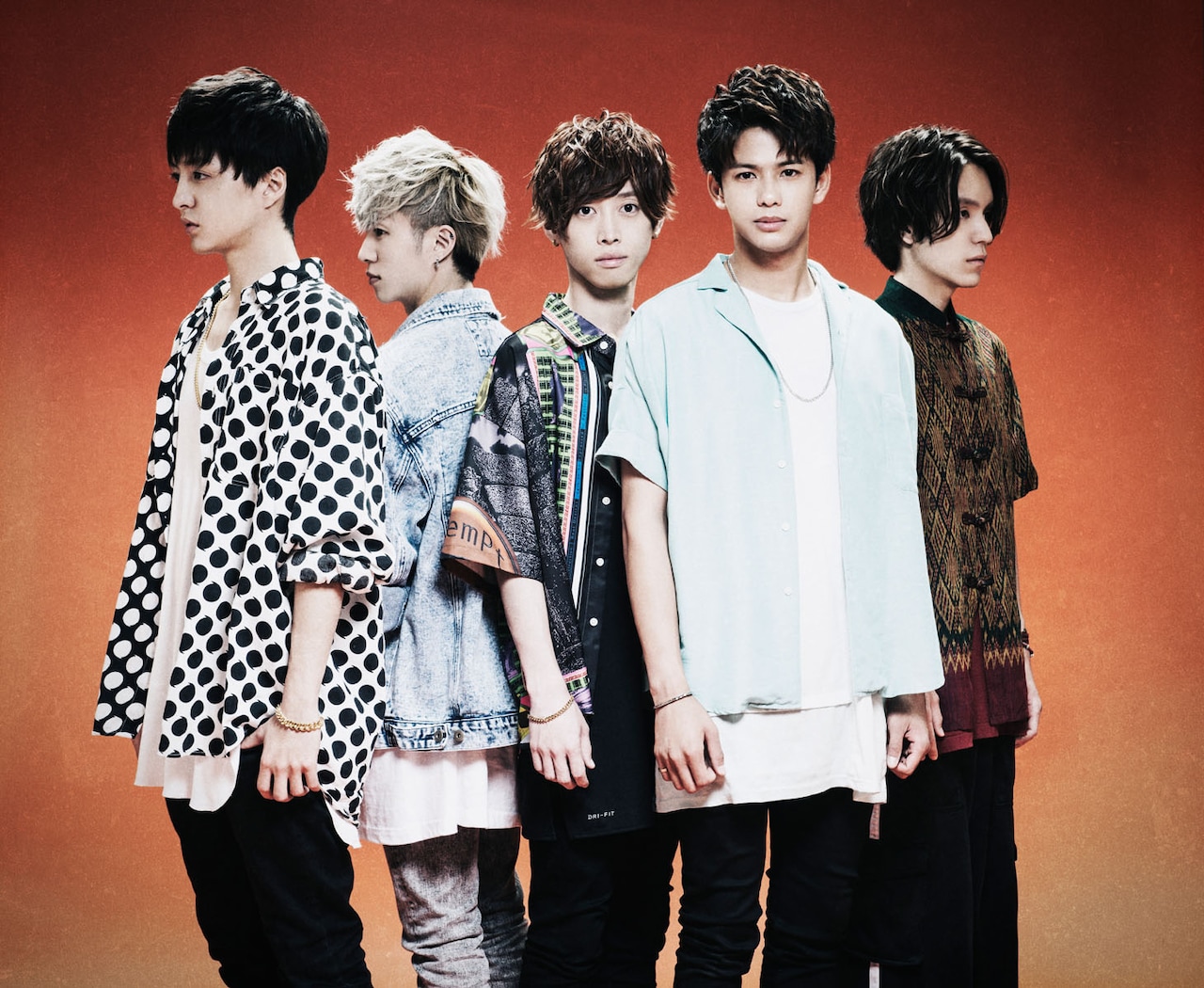 PrizmaX、ハジ→、シクラメン、クレイ勇輝が逗子でクリスマスライブ