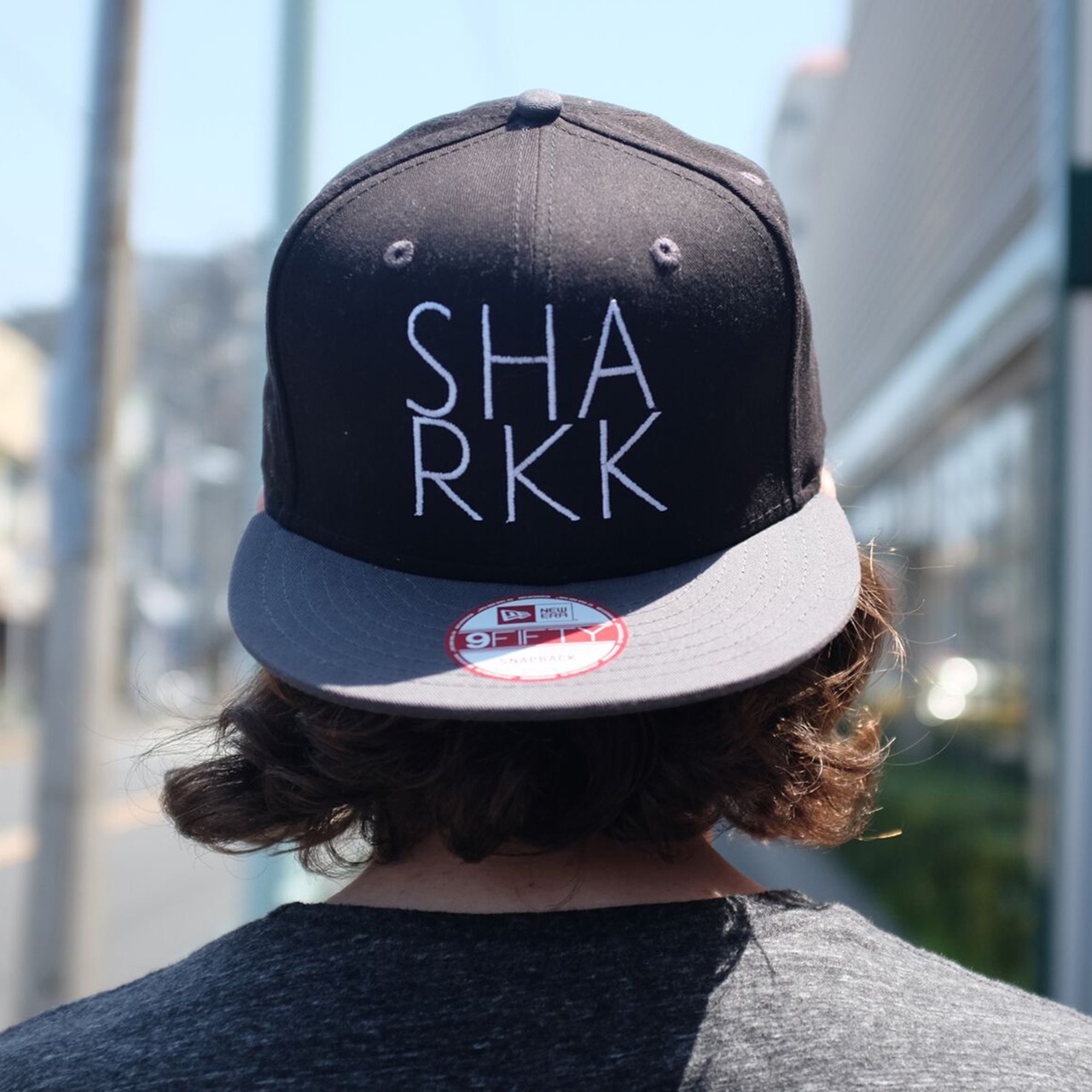 SHARKK「BE THAT WAY」配信ジャケット