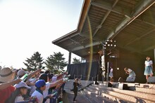 Negiccoによるライブの様子。