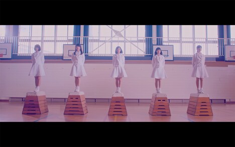 ロッカジャポニカ「わたしの地図」のミュージックビデオのワンシーン。