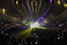 ジョン・ヨンファ「JUNG YONG HWA JAPAN CONCERT 2017 "Summer Calling"」の様子。