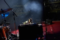 銀杏BOYZの東京・日本武道館単独公演「日本の銀杏好きの集まり」の様子。（撮影：村井香）