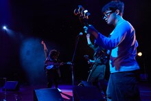 銀杏BOYZの東京・日本武道館単独公演「日本の銀杏好きの集まり」の様子。（撮影：村井香）