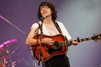 峯田和伸（Vo, G）（撮影：村井香）