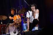 峯田和伸(Vo, G)(撮影:村井香)