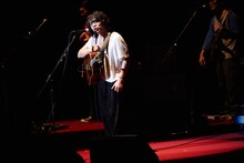 峯田和伸（Vo, G）（撮影：村井香）