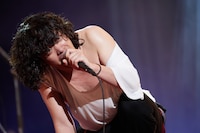 峯田和伸（Vo, G）（撮影：村井香）