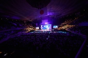 銀杏BOYZの東京・日本武道館単独公演「日本の銀杏好きの集まり」の様子。(撮影:村井香)