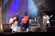 銀杏BOYZの東京・日本武道館単独公演「日本の銀杏好きの集まり」の様子。（撮影：村井香）