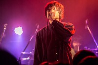 ササキハヤト（Vo, G）（撮影：ちひろ）