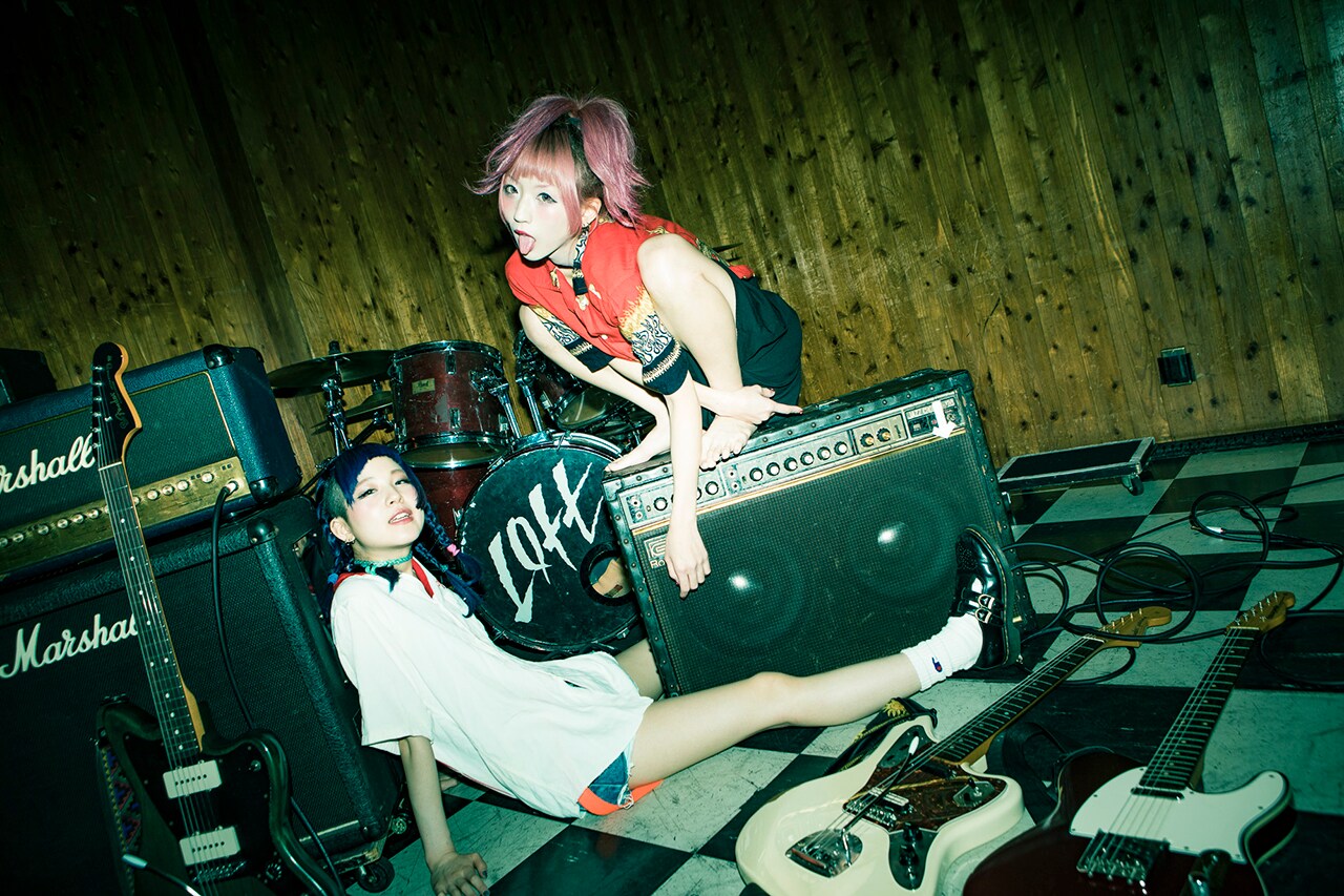 おやすみホログラム、バンド＆DJセットの新作CD2枚詳細明らかに