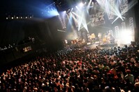 SPECIAL OTHERS（写真提供：EPICレコードジャパン）