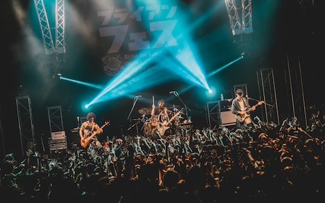 感覚ピエロ(写真提供:EPICレコードジャパン)