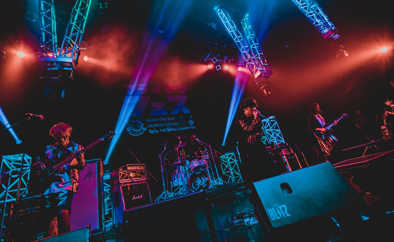 THE ORAL CIGARETTES（写真提供：EPICレコードジャパン）