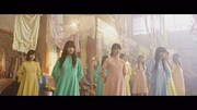 けやき坂46「それでも歩いてる」ミュージックビデオのワンシーン。