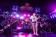内田真礼「コカ・コーラ SUMMER STATION 音楽LIVE」の模様。(c)テレビ朝日