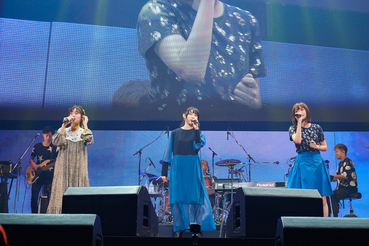 家入レオ×大原櫻子×藤原さくらが大阪で歌う「恋のはじまり