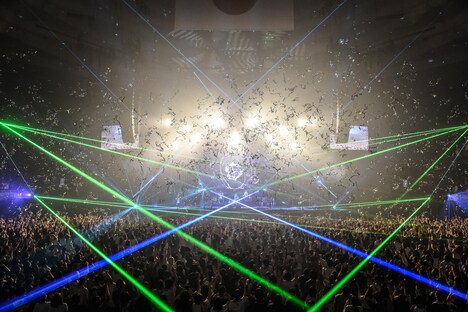 BIGMAMA「BIGMAMA in BUDOKAN」の様子。