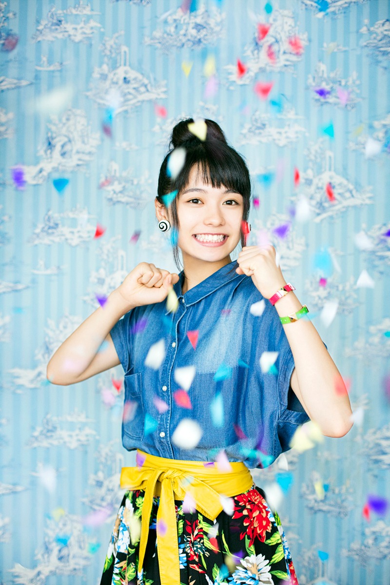 足立佳奈