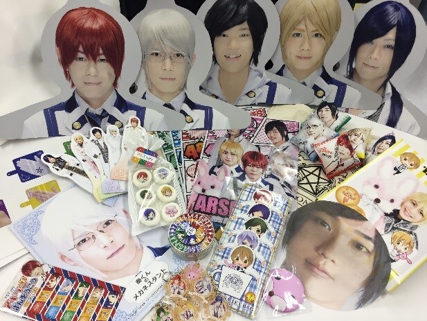 「アルスマグナ“アルスロットル”展」で販売される商品のイメージ画像。