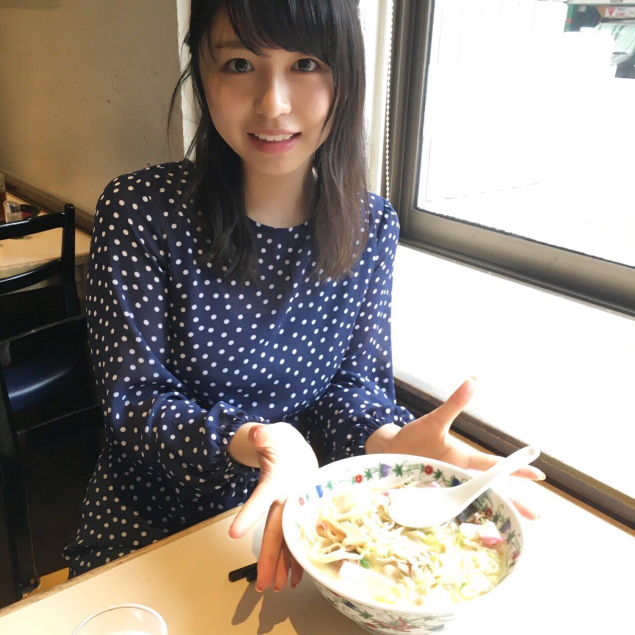 欅坂46長濱ねる1stソロ写真集（タイトル未定）のオフショット。 [画像