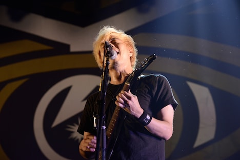 TAKUMA（Vo, G / 10-FEET）（撮影：半田安政[Showcase]）