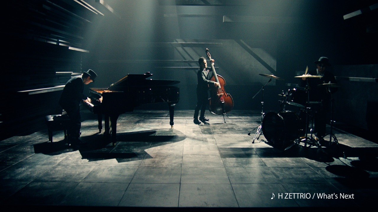 「LAVIE Note NEXT」CMのワンシーン。