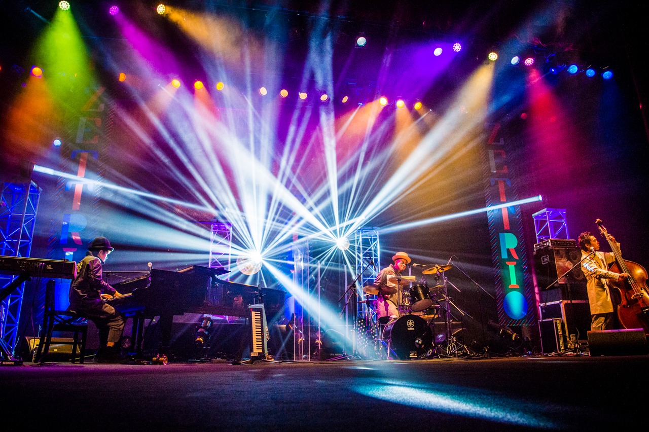 H ZETTRIO「H ZETTRIO IN TOKYO ～秋の大感謝祭～」の様子。（Photo by Hiroki Nishioka）