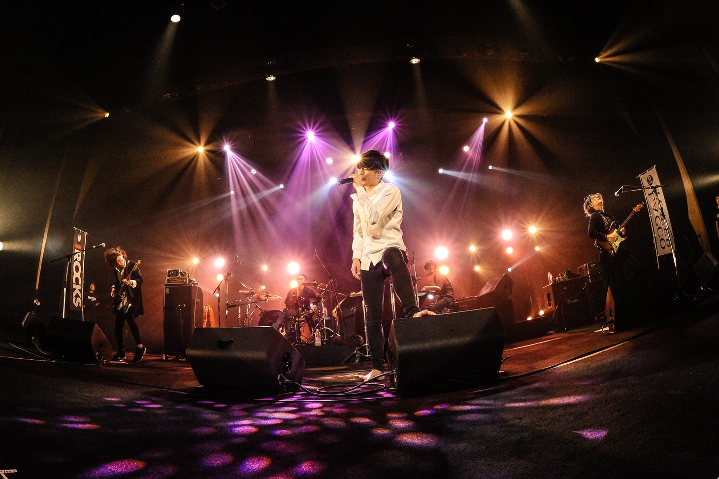 「I ROCKS 2017 stand by LACCO TOWER」の様子。