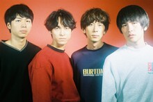 ミツメ。右端が川辺素。