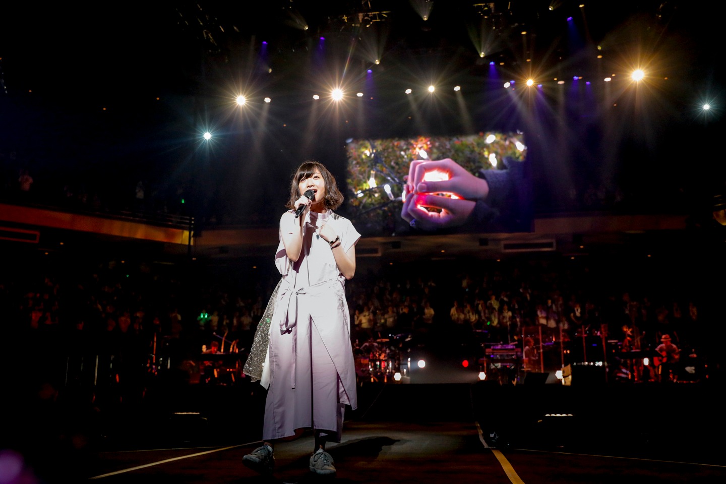 有安杏果「ココロノセンリツ ～feel a heartbeat～ Vol.1.5」東京・日本武道館公演の様子。（写真提供：キングレコード）
