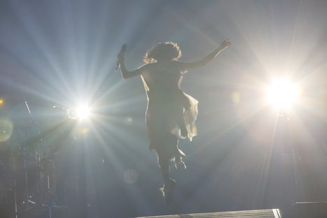 有安杏果「ココロノセンリツ ～feel a heartbeat～ Vol.1.5」東京・日本武道館公演の様子。（写真提供：キングレコード）