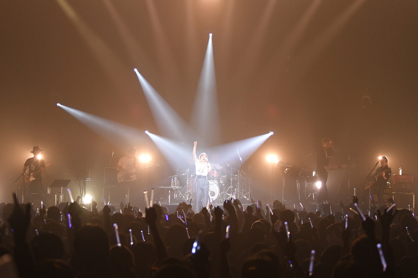 「家入レオ 5th Anniversary FanClub Event 2017」の様子。