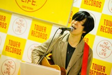 ホリエアツシ（Vo, G, Piano）