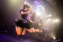 DEAR KISS「DEAREST DREAM 2nd tour」福岡・BEAT STATION公演の様子。（撮影：古川朋久）