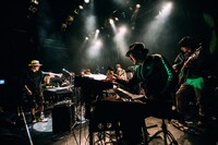 DC/PRGのライブの様子。（Photo by Ray Otabe）